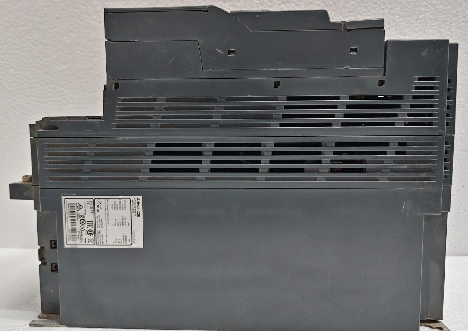 Schneider Electric ATV320D15N4B 15kW 380-500V 3-Phase 15KW/20HP - Image 7