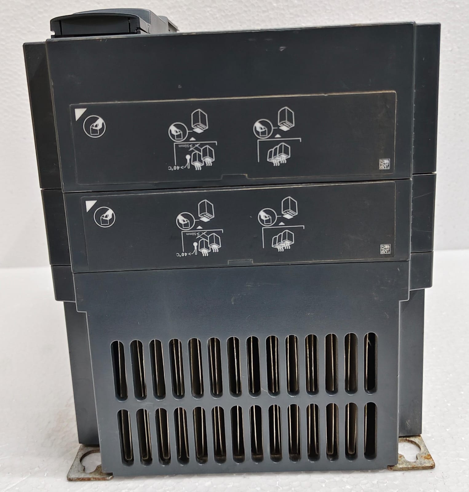 Schneider Electric ATV320D15N4B 15kW 380-500V 3-Phase 15KW/20HP - Image 3