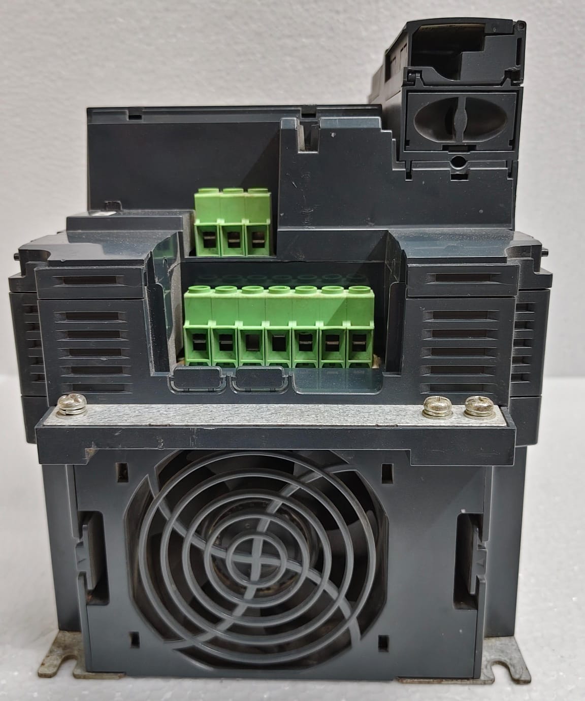 Schneider Electric ATV320D15N4B 15kW 380-500V 3-Phase 15KW/20HP - Image 2
