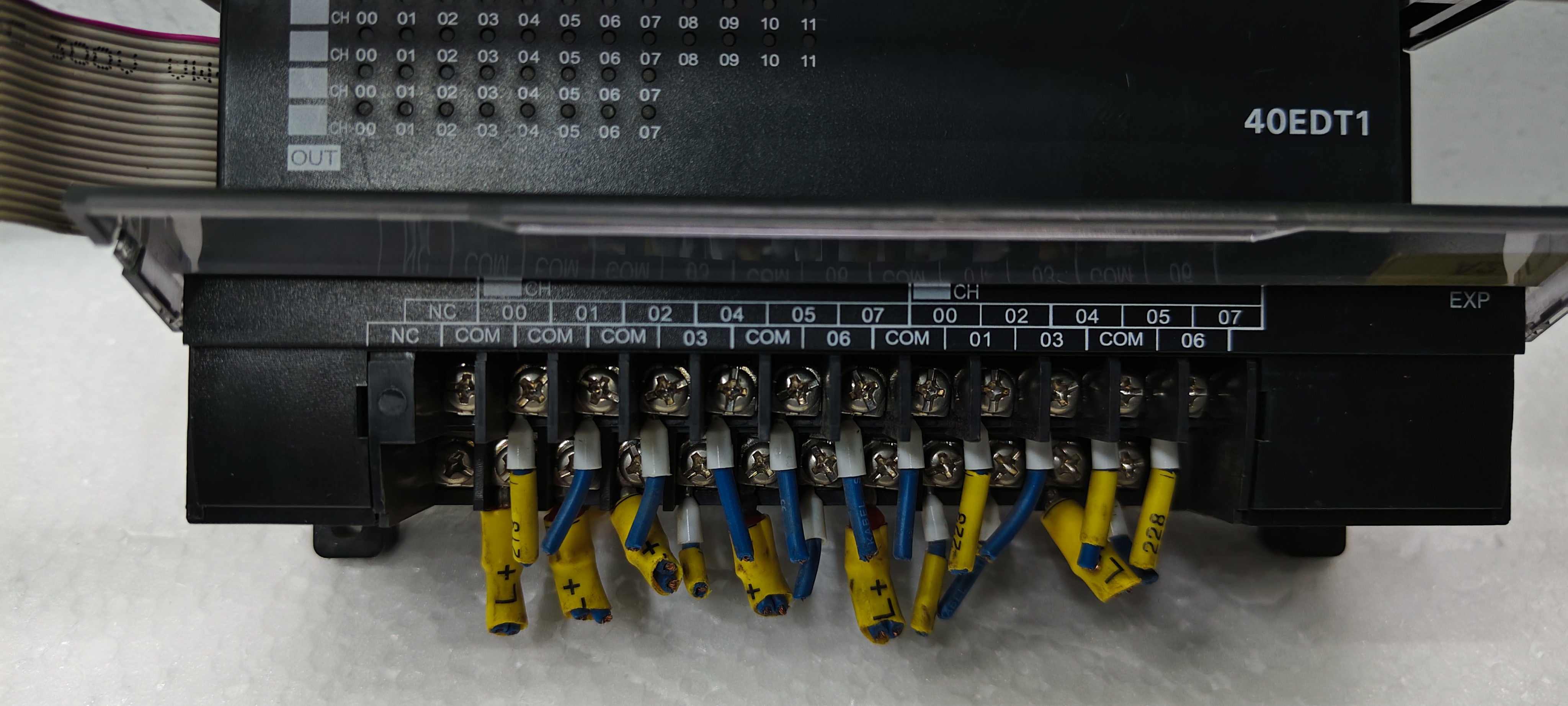 Omron CP1W-40EDT1 (CP1W-40EDT1) I/O Module - Image 3